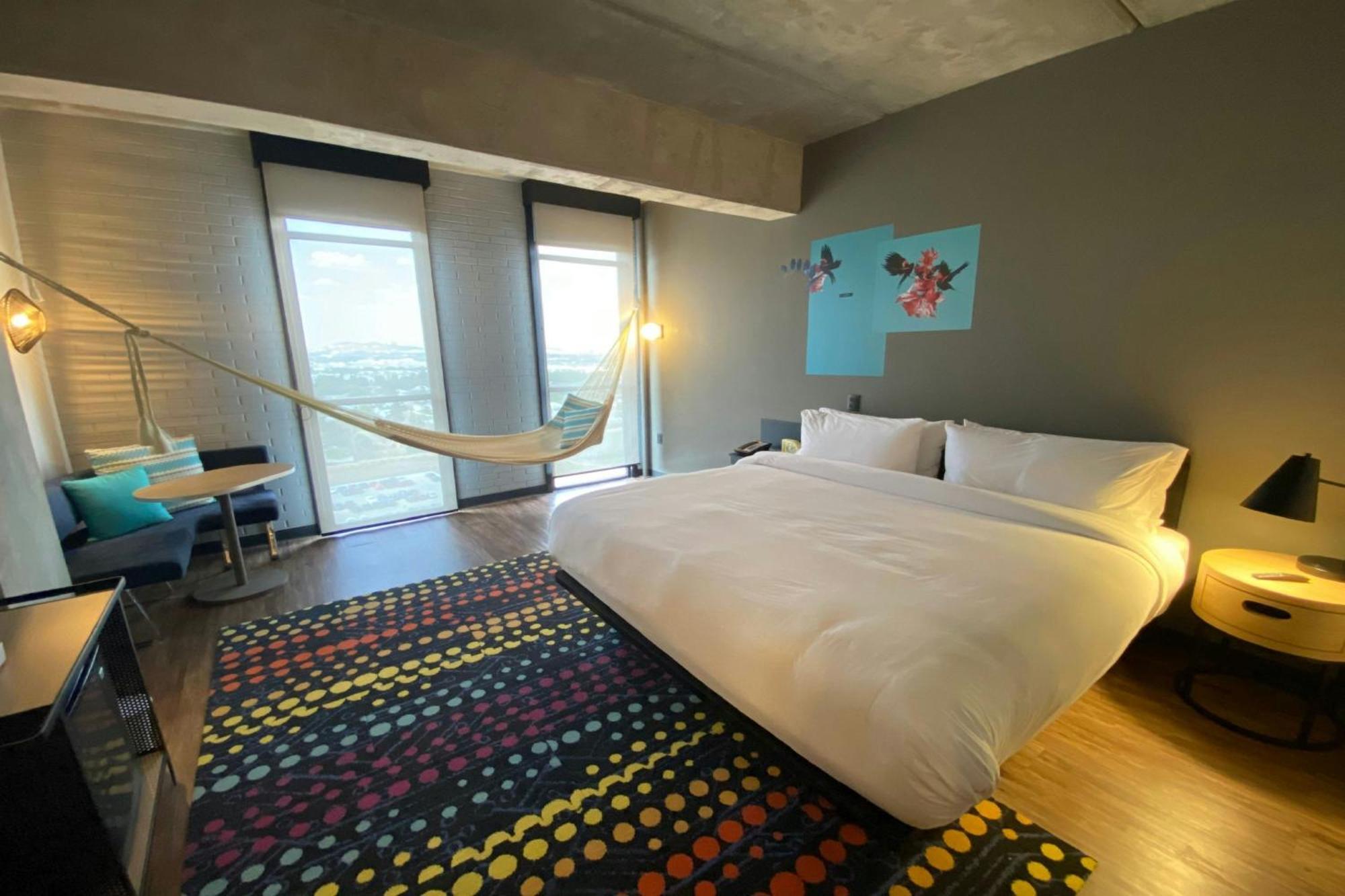 Hotel Aloft Guadalajara Sur à Santa Anita  Extérieur photo